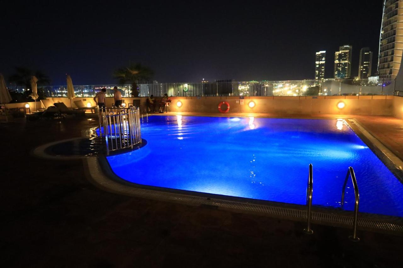 At The Top Marina, Award Winning Property, Walk To Beach And Metro Station, Coliving Dubai Bagian luar foto